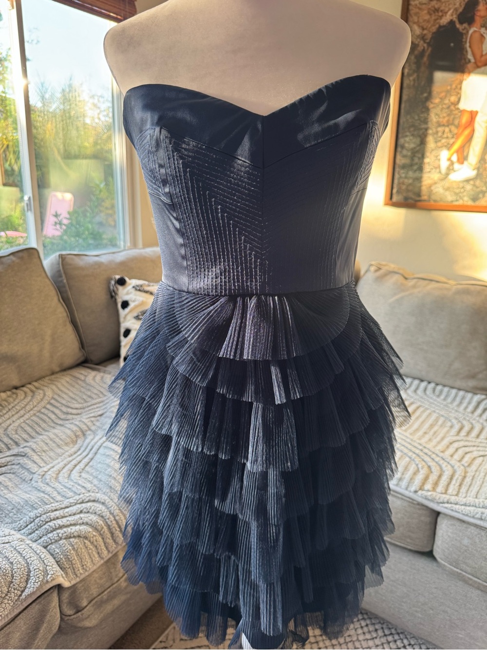 BCBGMAXAZRIA Strapless Cocktail Dress Size 6 Like New
